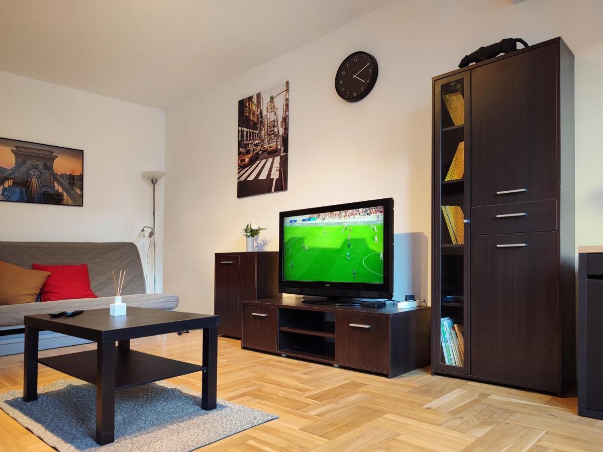 Castle Corner Apartment บูดาเปสต์ ภายนอก รูปภาพ